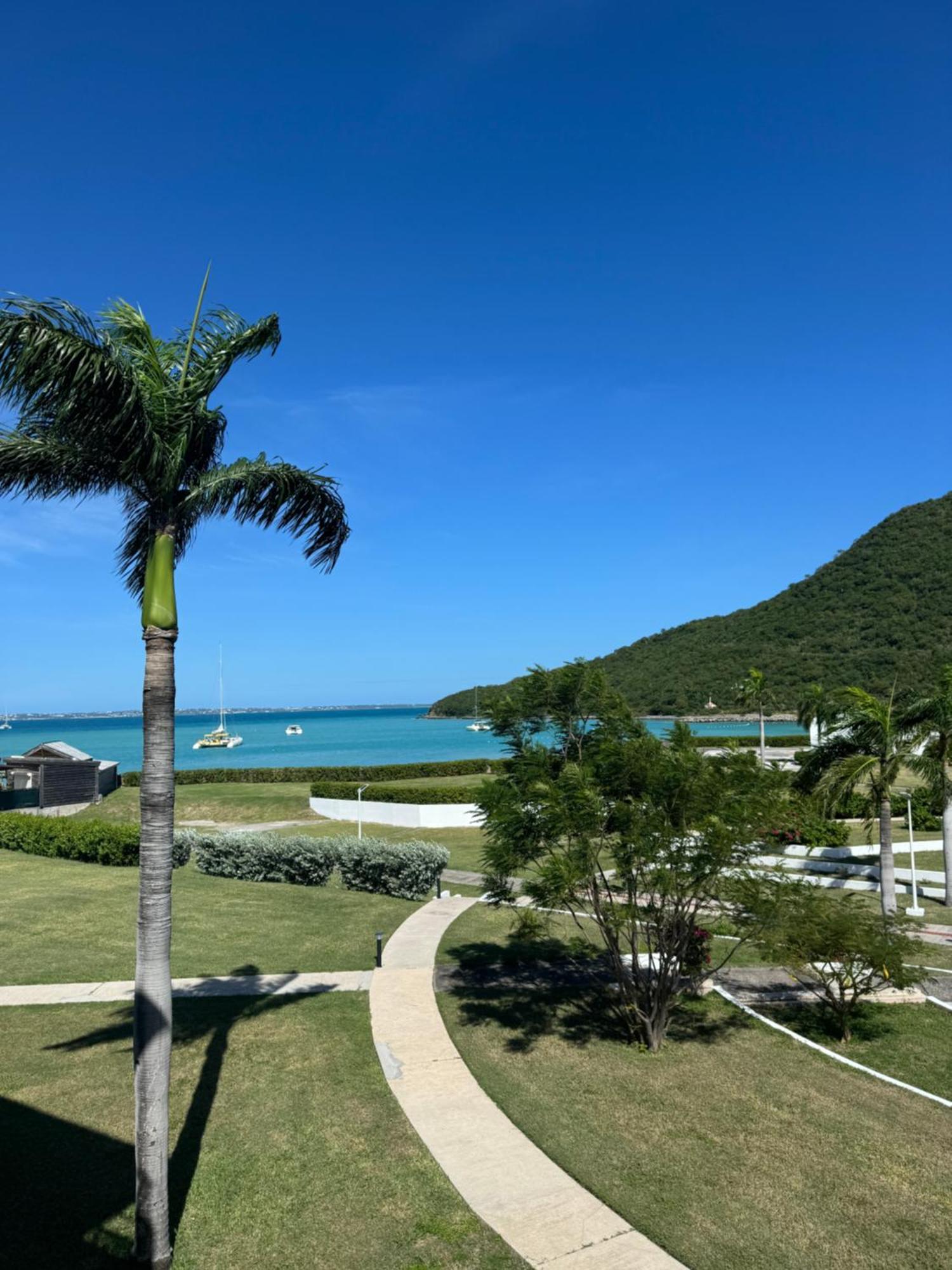Le Domaine Anse Marcel Beach Resort Экстерьер фото