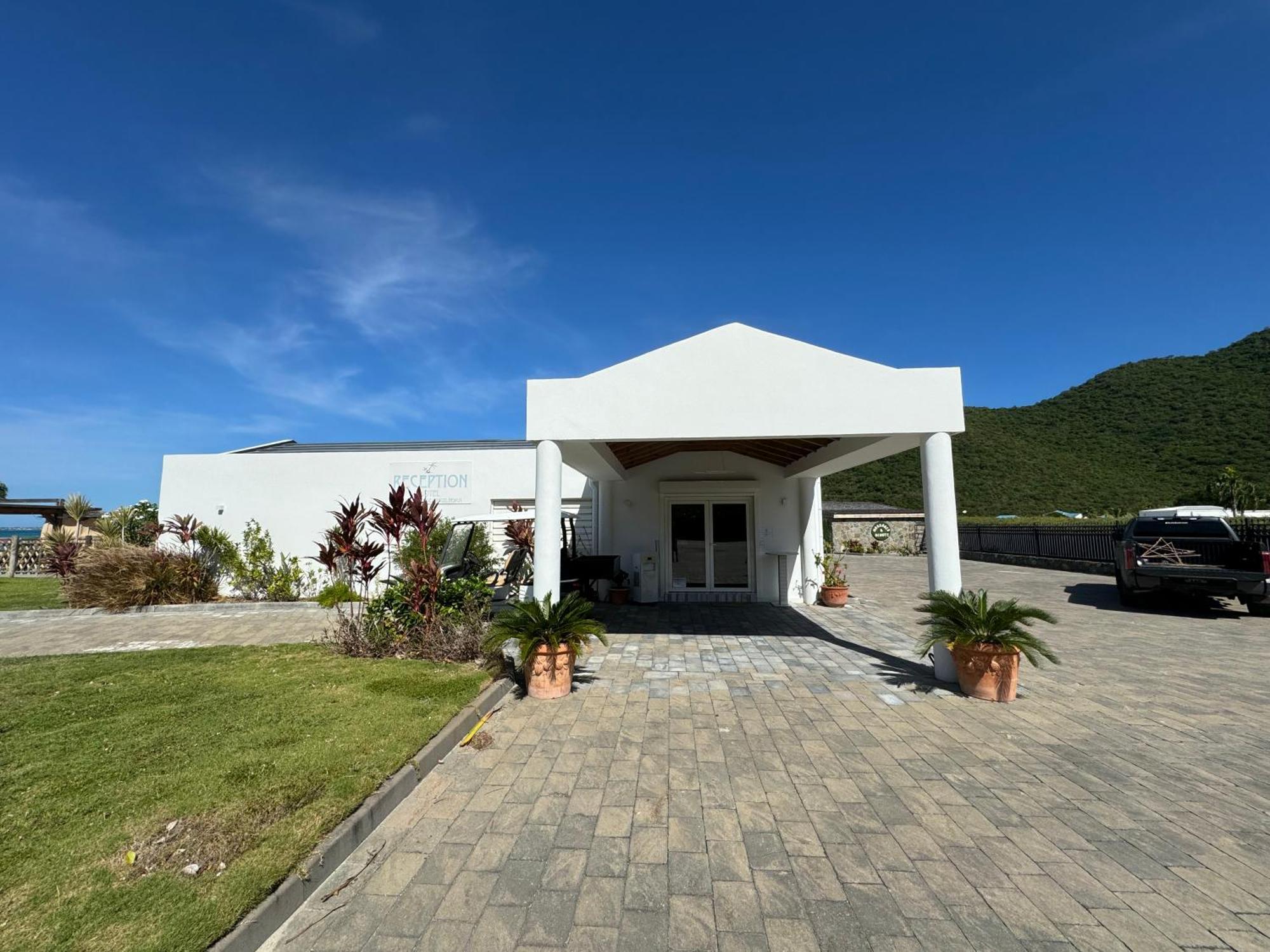 Le Domaine Anse Marcel Beach Resort Экстерьер фото